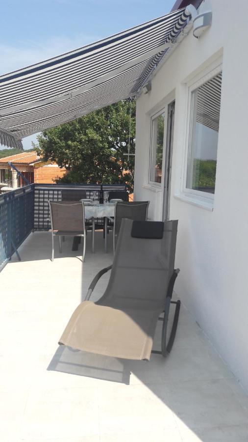 Apartmani Niessner Malinska Exterior foto