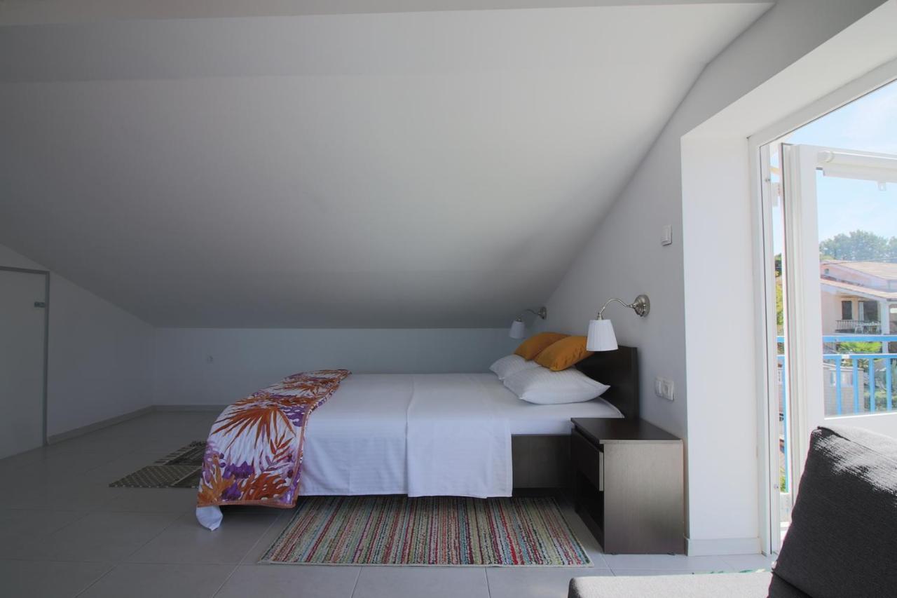 Apartmani Niessner Malinska Exterior foto